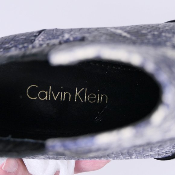 Calvin Klein Women's SZ 6.5 Sarine Blue Snakeskin Peep Toe Booties 4" Heel - Picture 2 of 13